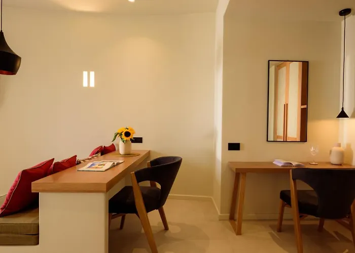 11:11 By Potnia (adults Only) 3* Акротири