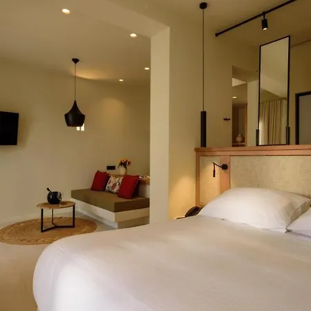 11:11 By Potnia (adults Only)